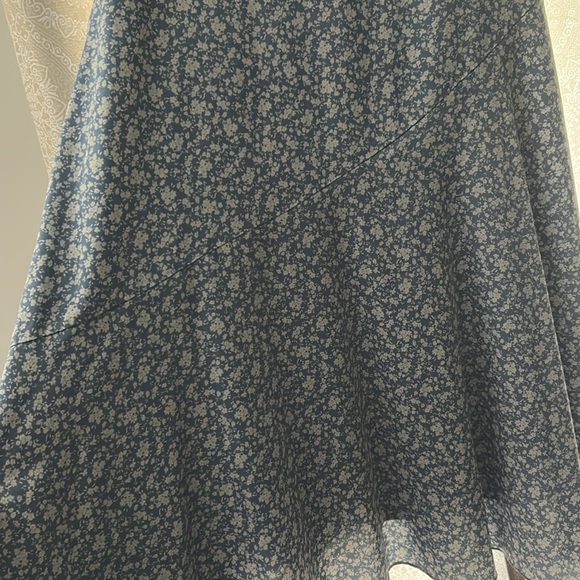 Dainty Jewells Blue Floral Midi Dress - Picture 3 of 4